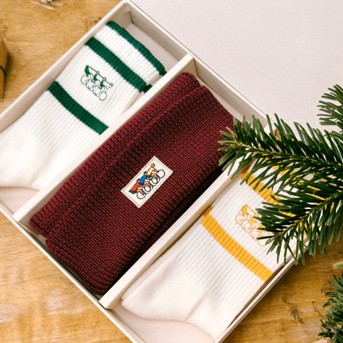 Gift Box - Beanie & 2 Pairs of Socks