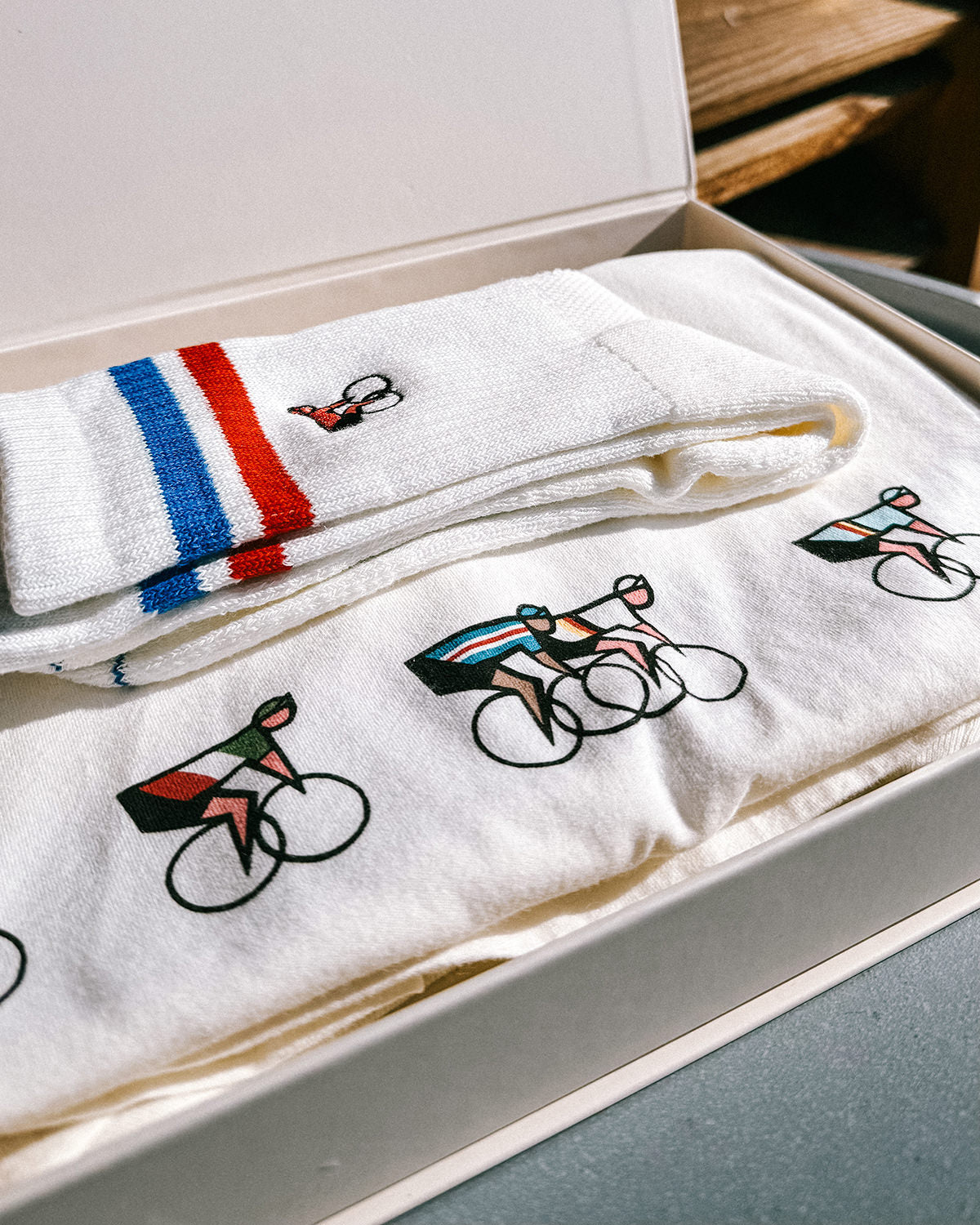 Gift Box - TDLC T-shirt & Socks